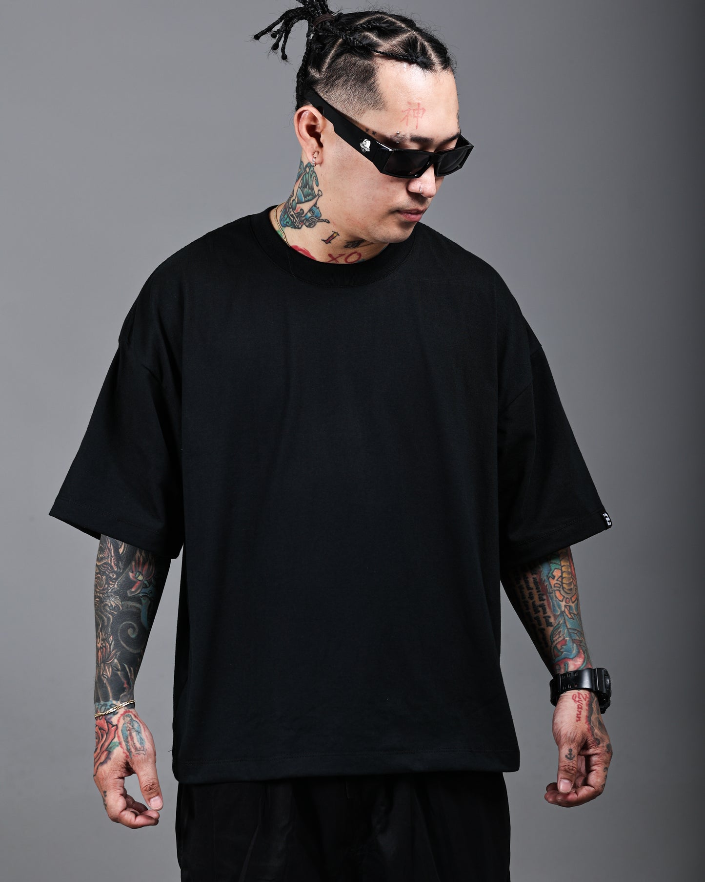 Classic Black Box Fit